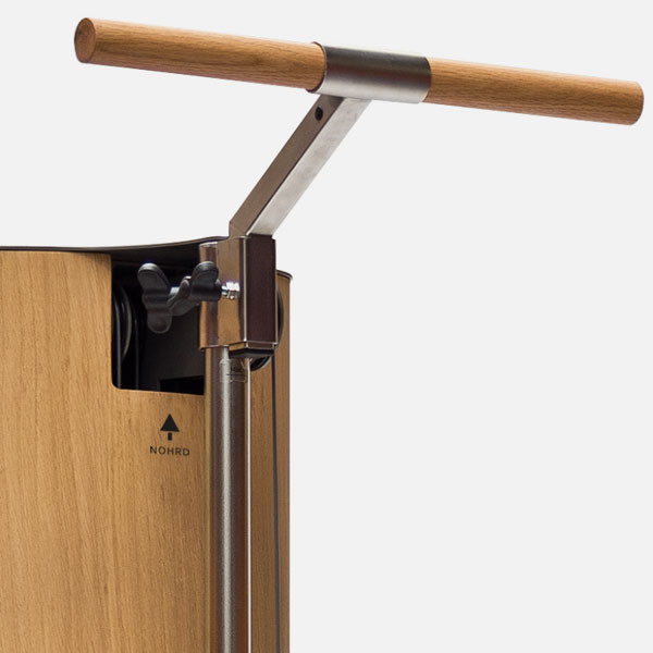 Barra de dominadas de roble macizo ajustable en altura de la NOHRD SlimBeam Oak