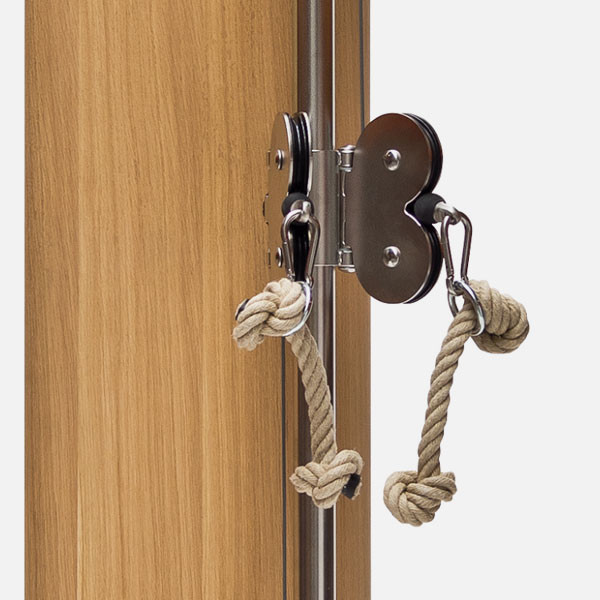 Mariposa giratoria de dos poleas de la máquina de cable NOHRD SlimBeam Oak de roble