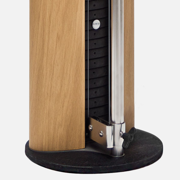 Pila de pesas de 75 kg con placas engomadas y base de la NOHRD SlimBeam Oak
